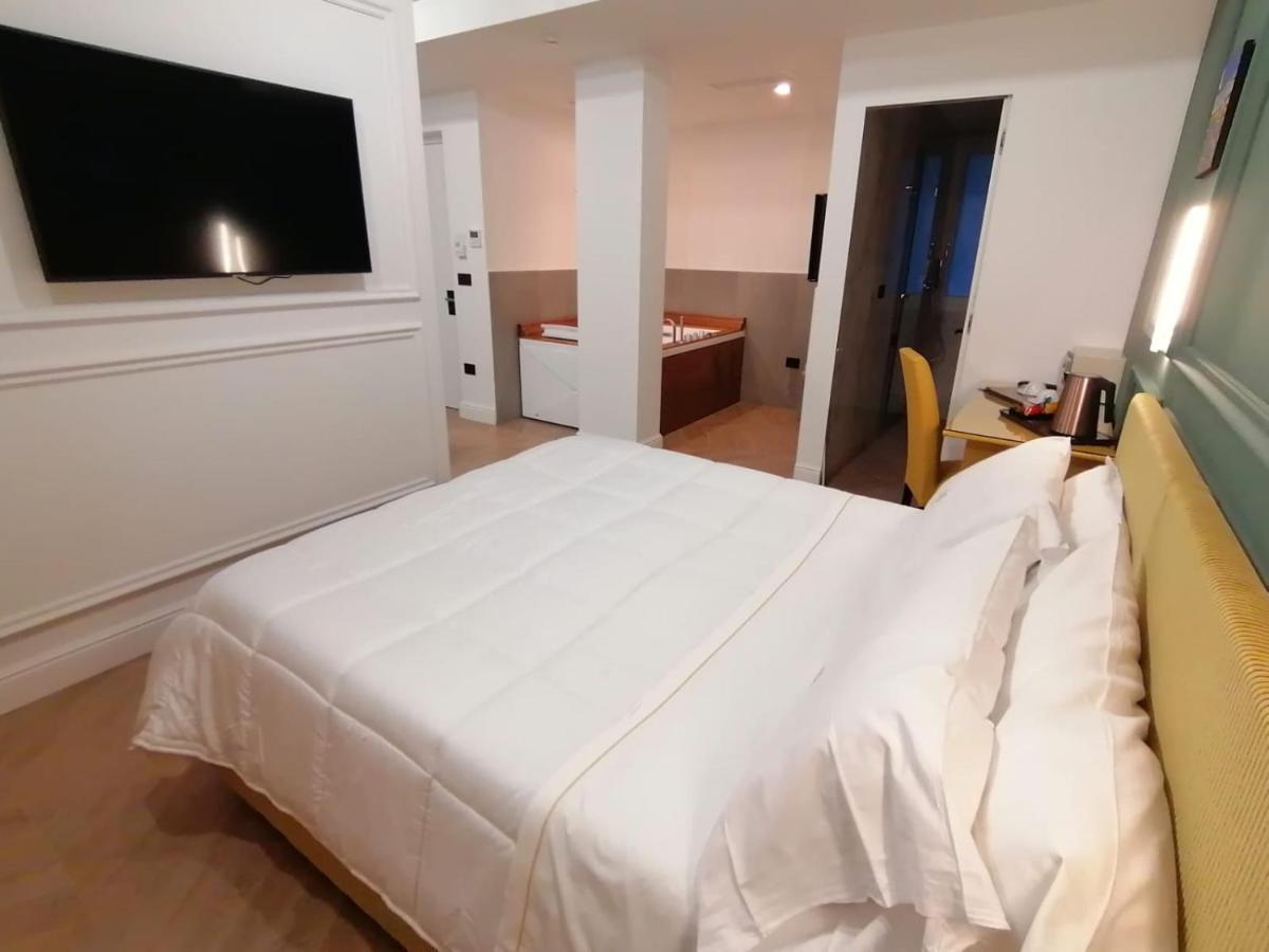 Hotel Xbusiness Nola Luaran gambar